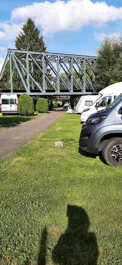 Camping Wohnwagen Standard Schiltach Esterno foto